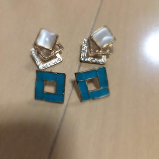 ピアス２個売り(ピアス)