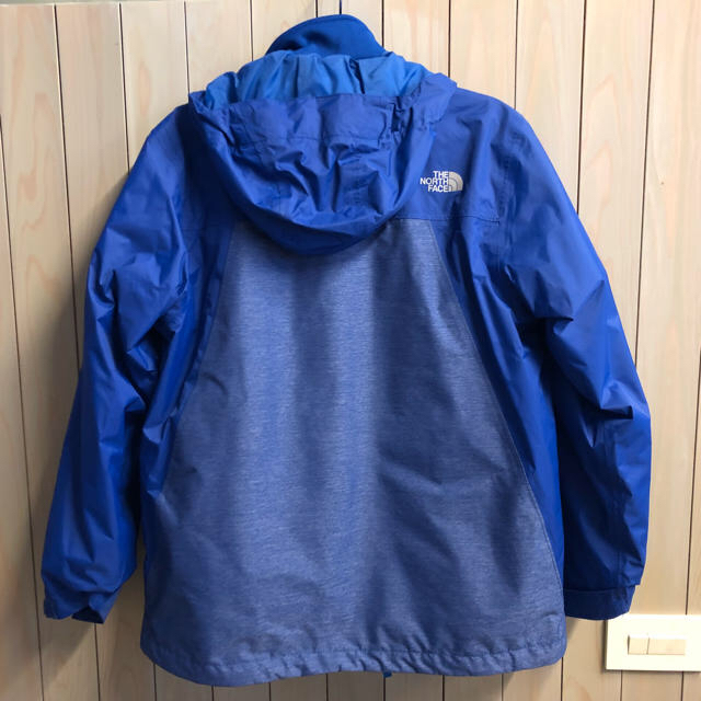 THE NORTH FACE(ザノースフェイス)の美品！ノースフェイスのウインドブレイカー キッズ/ベビー/マタニティのキッズ服男の子用(90cm~)(ジャケット/上着)の商品写真