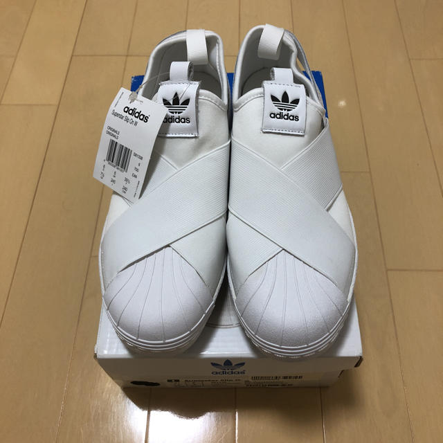 adidas(アディダス)のadidas スリッポン White 24.5㎝  レディースの靴/シューズ(スニーカー)の商品写真