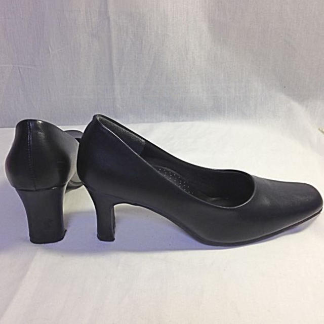 ロメオバレンチノ 黒 パンプス レディースの靴/シューズ(ハイヒール/パンプス)の商品写真