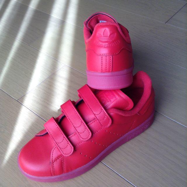 adidas(アディダス)の未使用♡22㎝♡ベルクロ♡スタンスミス♡アディダス adidas レディースの靴/シューズ(スニーカー)の商品写真