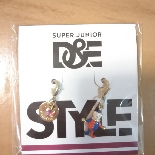 SUPER JUNIOR(スーパージュニア)のSUPER JUNIOR D&E 2018TOUR カスタムチャーム 名古屋 エンタメ/ホビーのタレントグッズ(ミュージシャン)の商品写真