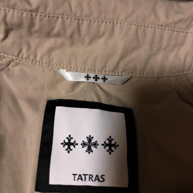 TATRAS(タトラス)の訳ありタトラスショートトレンチコート01ベージュ正規代理店サンプルセール品ヘルノ レディースのジャケット/アウター(トレンチコート)の商品写真