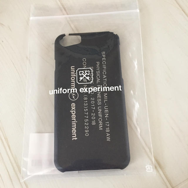 uniform experiment(ユニフォームエクスペリメント)のuniform experiment iPhoneケース スマホ/家電/カメラのスマホアクセサリー(iPhoneケース)の商品写真