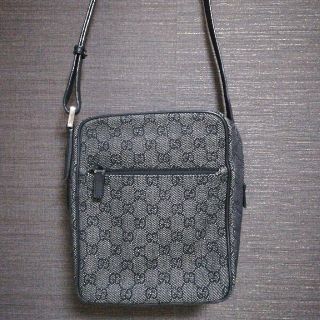 グッチ(Gucci)のGUCCI GGキャンバス　ショルダーバッグ　ブラックデニム　黒　グッチ(ショルダーバッグ)