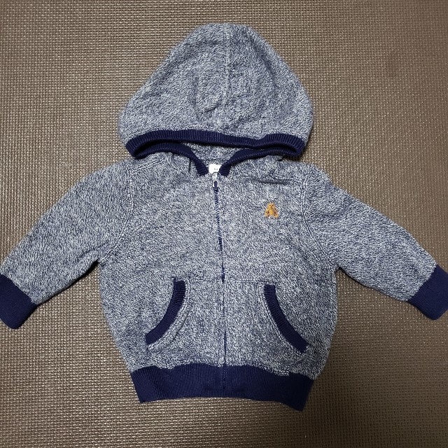 babyGAP(ベビーギャップ)の専用です【新品と美品】 ベビーギャップ　baby GAP パーカー ２着 キッズ/ベビー/マタニティのベビー服(~85cm)(ジャケット/コート)の商品写真