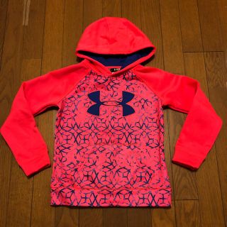 アンダーアーマー(UNDER ARMOUR)のアンダーアーマー パーカーYSM130cm(Tシャツ/カットソー)