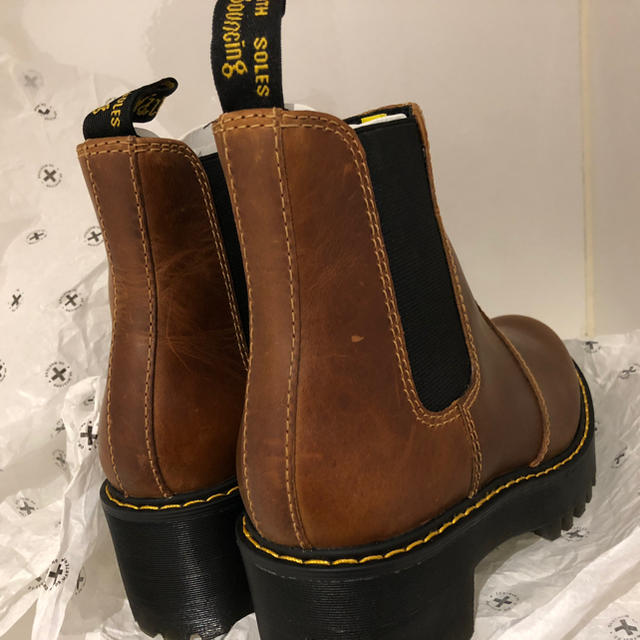 Dr.Martens(ドクターマーチン)の［みあこさま専用］Dr.Martins　厚底ブーツヒール付き ２３CM 箱あり レディースの靴/シューズ(ブーツ)の商品写真