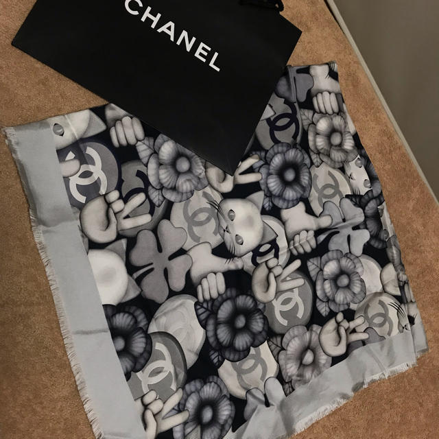 CHANEL シュペットキャット シルクスカーフ-