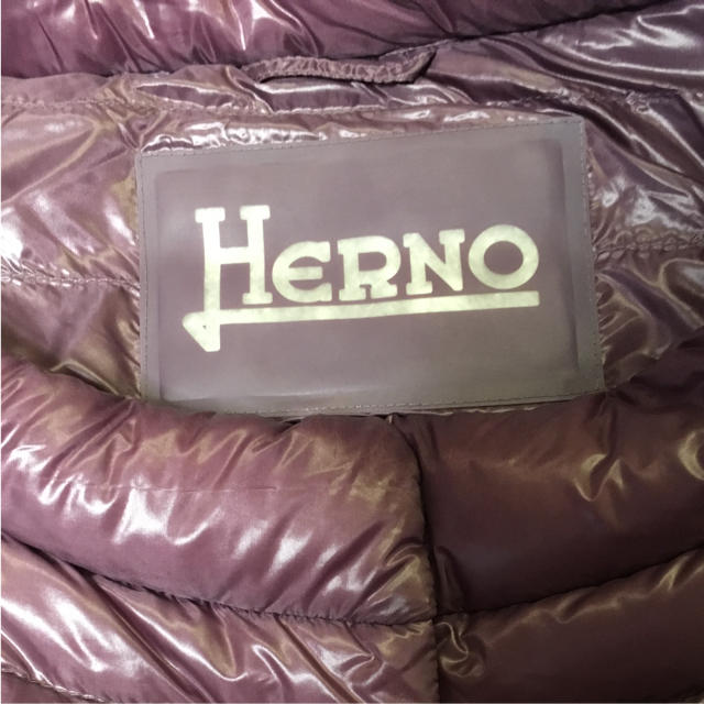 HERNO(ヘルノ)のお値下げヘルノHERNO ダウンジャケット パープル レディースのジャケット/アウター(ダウンジャケット)の商品写真