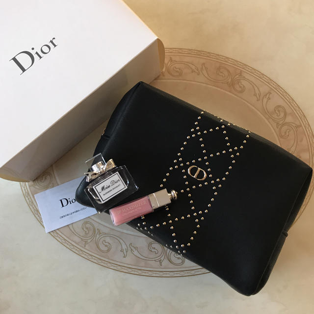 Dior(ディオール)のディオール♡アディクト クリスマス オファー♡2018 コスメ/美容のキット/セット(コフレ/メイクアップセット)の商品写真