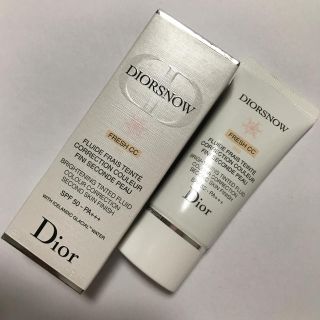 ディオール(Dior)のディオール スノー ブライトニング フレッシュ CCクリーム50♡010 明るめ(化粧下地)