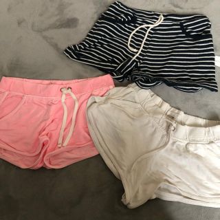 ベルシュカ(Bershka)の各種ショーパン(ショートパンツ)