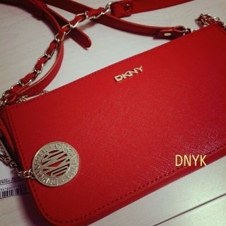 ダナキャランニューヨーク(DKNY)の新品＊DNYK＊ショルダーバック＊レッド(ショルダーバッグ)