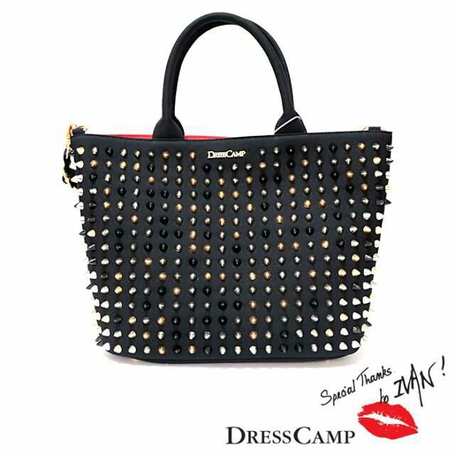 DRESSCAMP(ドレスキャンプ)のdresscampのバッグ✨💕スタッズ😚メンズ＆レディース レディースのバッグ(ショルダーバッグ)の商品写真