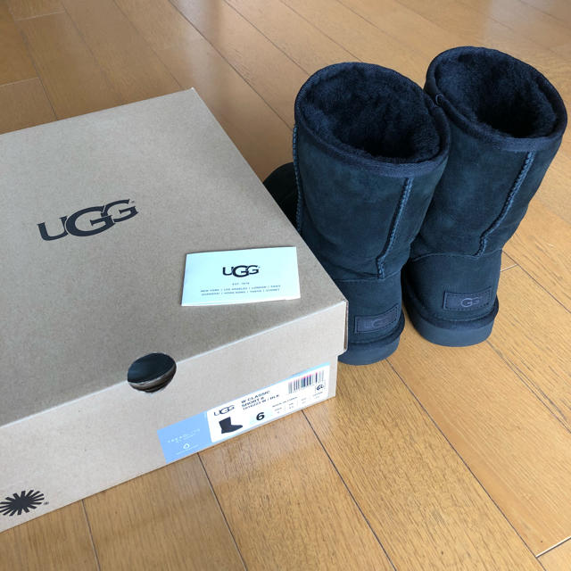 UGGクラシックショートⅡ  US6