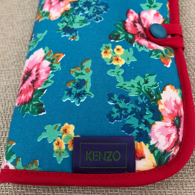 KENZO(ケンゾー)のアクセサリーポーチ レディースのファッション小物(ポーチ)の商品写真