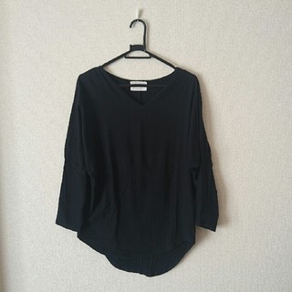 アンティカ(antiqua)の黒 Vネックドルマン ロンT(Tシャツ(長袖/七分))