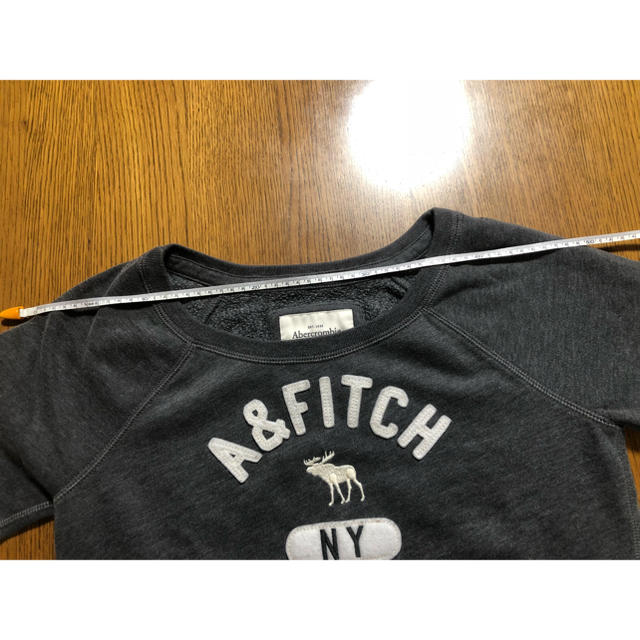 Abercrombie&Fitch(アバクロンビーアンドフィッチ)の【新品・未使用】アバクロ レディース フリース グレー レディースのトップス(トレーナー/スウェット)の商品写真