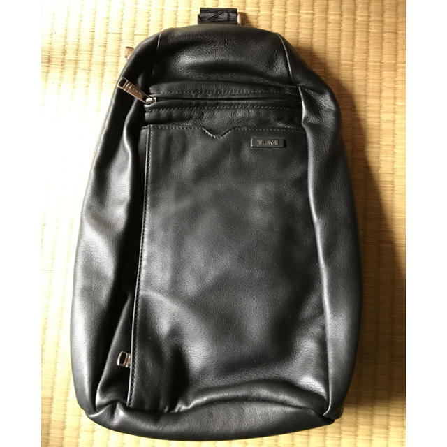 TUMI(トゥミ)のtumiレザーショルダーバッグ  メンズのバッグ(ショルダーバッグ)の商品写真