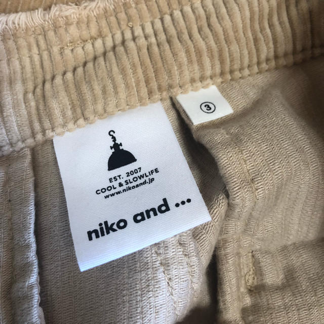 niko and...(ニコアンド)のコーデュロイパンツ レディースのパンツ(カジュアルパンツ)の商品写真