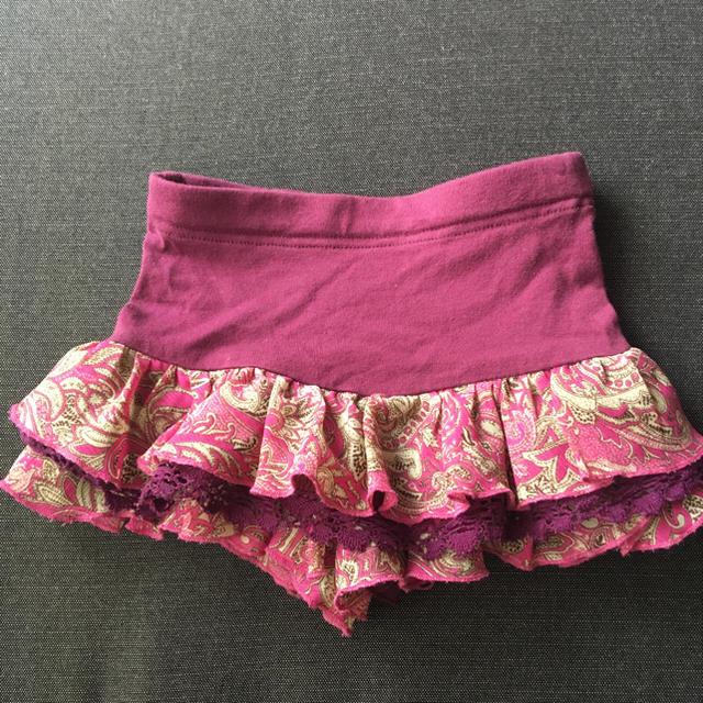 ANNA SUI mini(アナスイミニ)のアナスイミニ フリルパンツ 100 キッズ/ベビー/マタニティのキッズ服女の子用(90cm~)(パンツ/スパッツ)の商品写真