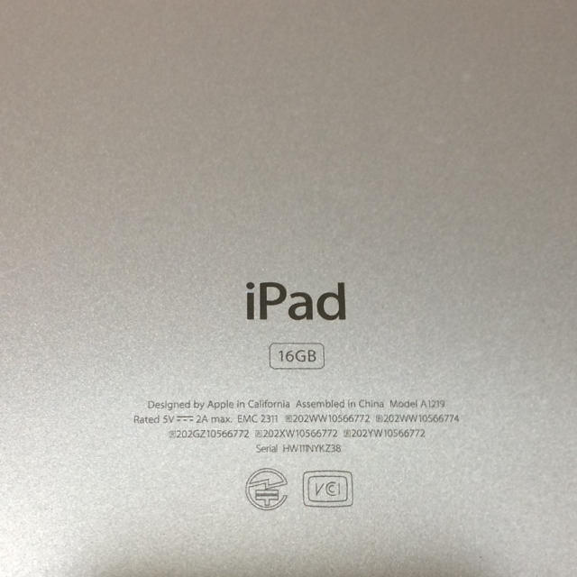 iPad(アイパッド)のiPad 16G 初代 美品 スマホ/家電/カメラのPC/タブレット(タブレット)の商品写真