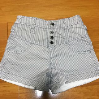 ザラ(ZARA)のZARA ハイウエストショートパンツ(ショートパンツ)