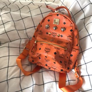 MCM(リュック/バックパック ・ ベージュ系)のフリマアイテム一覧 MCM(リュック/バックパック ・ ベージュ系)のフリマアイテム一覧