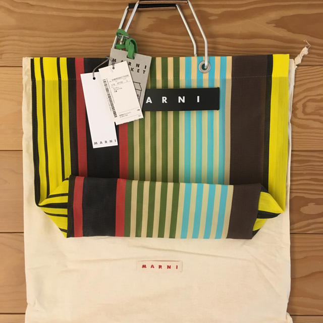 Marni(マルニ)のマルニ フラワーカフェバッグ レディースのバッグ(かごバッグ/ストローバッグ)の商品写真