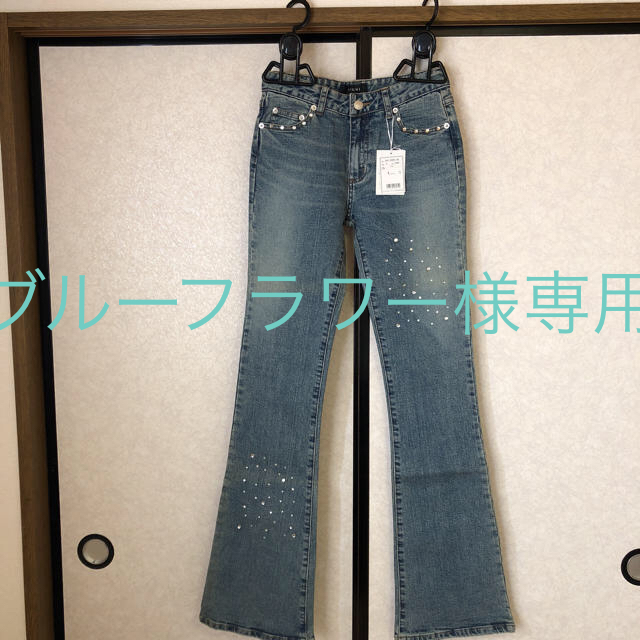 INGNI(イング)のINGNI★ラインストーン☆ジーンズ  レディースのパンツ(デニム/ジーンズ)の商品写真