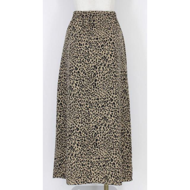 i-SOOK(アイスー)の本日のみさらに値下げ❗️ I-SOOK レオパード柄ロングフレアスカート レディースのスカート(ロングスカート)の商品写真