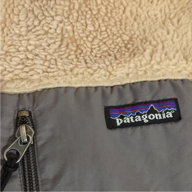 patagonia(パタゴニア)のパタゴニア レトロx グレー×ナチュラル メンズのジャケット/アウター(ブルゾン)の商品写真