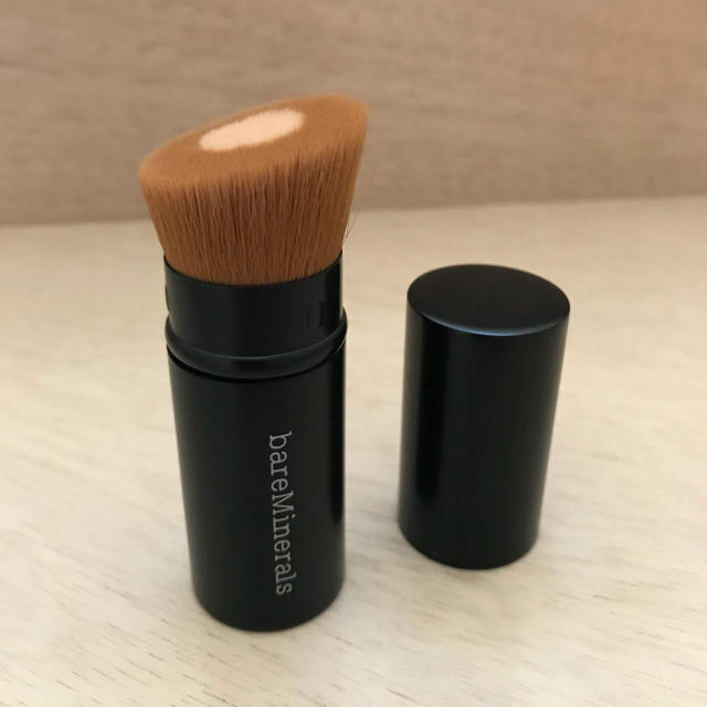 bareMinerals(ベアミネラル)のベアミネラル コア カバレッジ ブラシ コスメ/美容のベースメイク/化粧品(その他)の商品写真