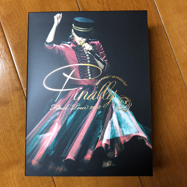 安室奈美恵 DVD finally 名古屋公演 初回限定版Blu-ray 3枚組 エンタメ/ホビーのDVD/ブルーレイ(ミュージック)の商品写真