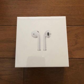 アップル(Apple)のAirPods 正規品 新品 MMEF2J/A(ヘッドフォン/イヤフォン)