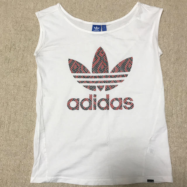 adidas(アディダス)のadidas タンクトップ レディースのトップス(タンクトップ)の商品写真