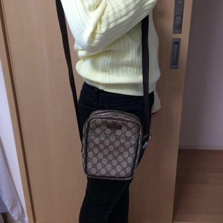 グッチ(Gucci)のGUCCI本物ショルダーバック(ショルダーバッグ)