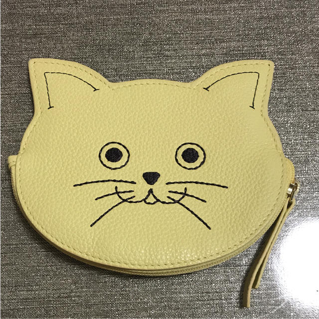 Furla(フルラ)のFRLA フルラ ポーチ コインケース 猫 イエロー レディースのファッション小物(コインケース)の商品写真