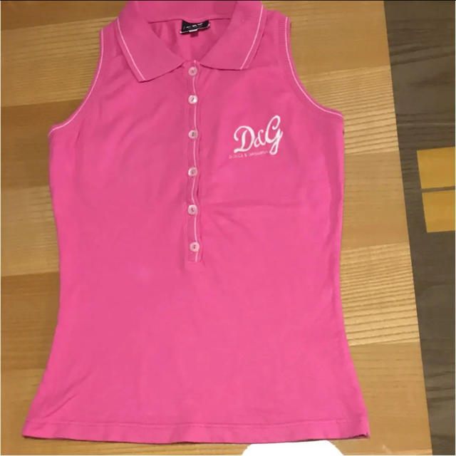 D&G(ディーアンドジー)のゆ〜様専用です。ドルガバノースリーブ レディースのトップス(Tシャツ(半袖/袖なし))の商品写真