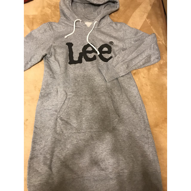 Lee(リー)のLee グレーロングパーカー レディースのトップス(パーカー)の商品写真