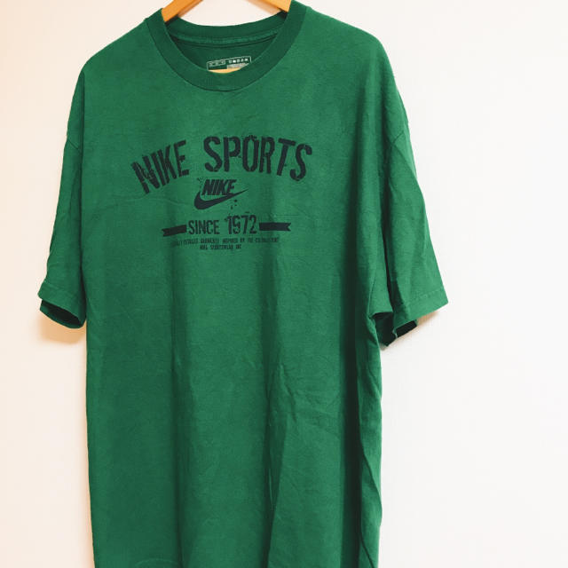 NIKE(ナイキ)の送料無料！NIKE ナイキ スポーツロゴTEE メンズのトップス(Tシャツ/カットソー(半袖/袖なし))の商品写真