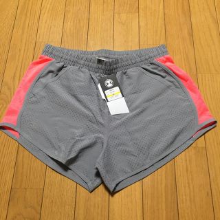 アンダーアーマー(UNDER ARMOUR)の新品 アンダーアーマー レディース ショートパンツ(ショートパンツ)