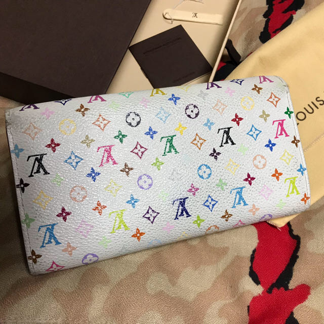 LOUIS VUITTON(ルイヴィトン)のルイ・ヴィトン マルチカラー財布 レディースのファッション小物(財布)の商品写真