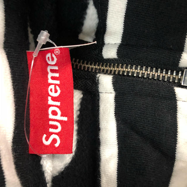 Supreme(シュプリーム)のsupremeハーフジップボーダースウェット XL メンズのトップス(スウェット)の商品写真