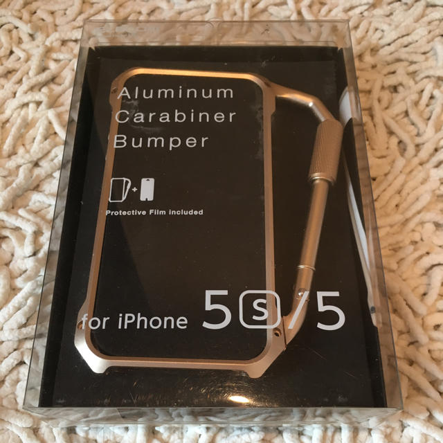 ELECOM(エレコム)のiPhone SE,5S,5用アルミカラビナバンパー スマホ/家電/カメラのスマホアクセサリー(iPhoneケース)の商品写真