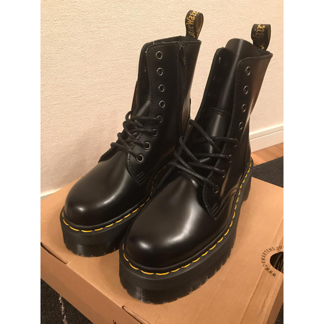 Dr.Martens(ドクターマーチン)のniik様専用 Dr.Martens 8ホール JADON 厚底 UK3 レディースの靴/シューズ(ブーツ)の商品写真