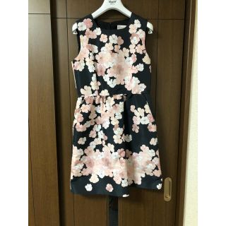 レッドヴァレンティノ(RED VALENTINO)のRed Valentinoワンピース(ひざ丈ワンピース)