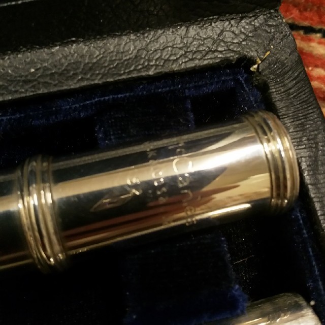 【kiki様専用】激レア！総銀製Mccanless Flute 楽器の管楽器(フルート)の商品写真