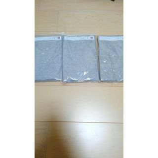 ユニクロ(UNIQLO)のUNIQLO ユニクロ　ノースリーブT  グレー　Lサイズ　3個セット(Tシャツ/カットソー(半袖/袖なし))